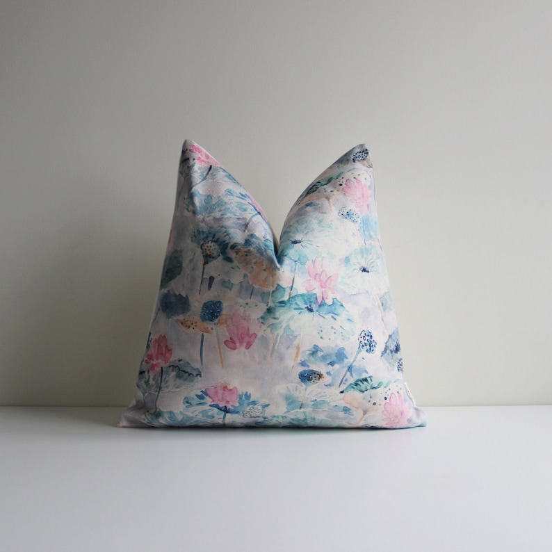 Pillow Cover 20X20 - Watercolor Lotus Pattern Chinoiserie Throw Pillow
